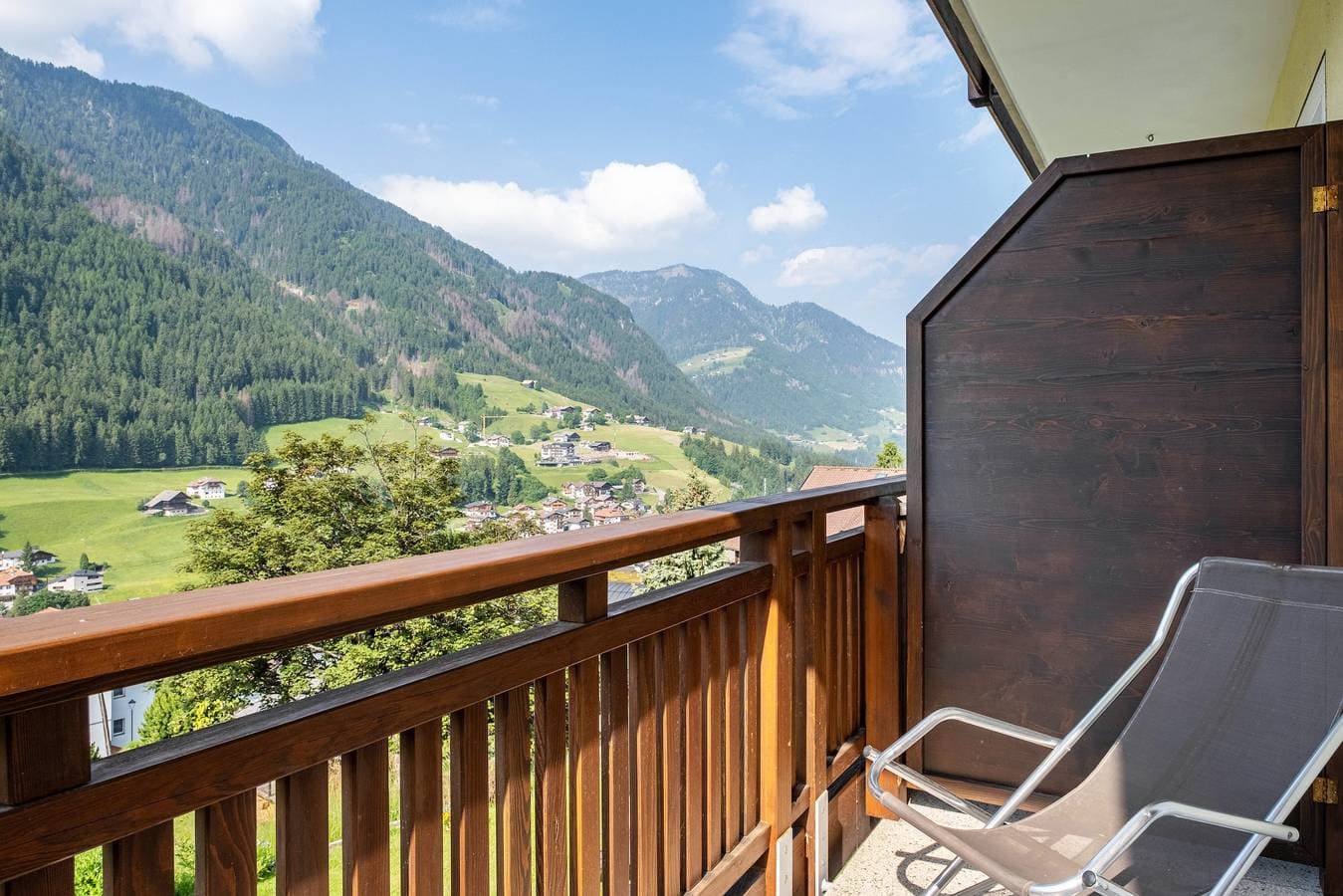 Foto 11 von 29: Ferienwohnung "Salman" mit Bergblick, Balkon und WLAN
