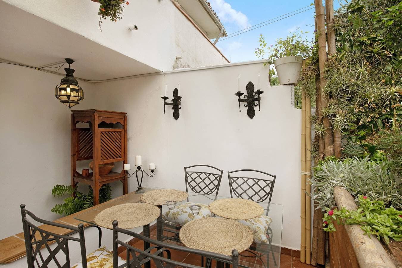 Foto 4 von 28: Ferienwohnung 'Jardín Del Sol planta baja' mit privaten Terrassen, eigenem Garten und WLAN
