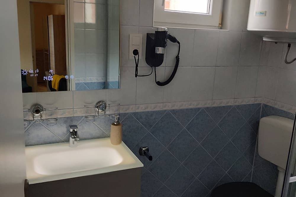 Foto 3 von 13: Ferienwohnung Direkt am Meer Erste Reihe Insel Vir Süds. nahe Zadar 2Pers.