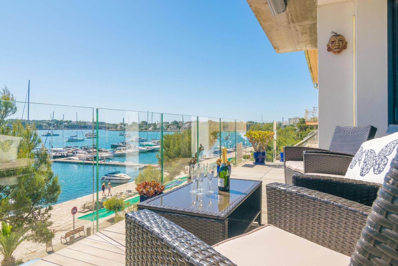 Foto 4 von 33: Llevant  - Apartment mit Meerblick in Portocolom. WiFi gratis