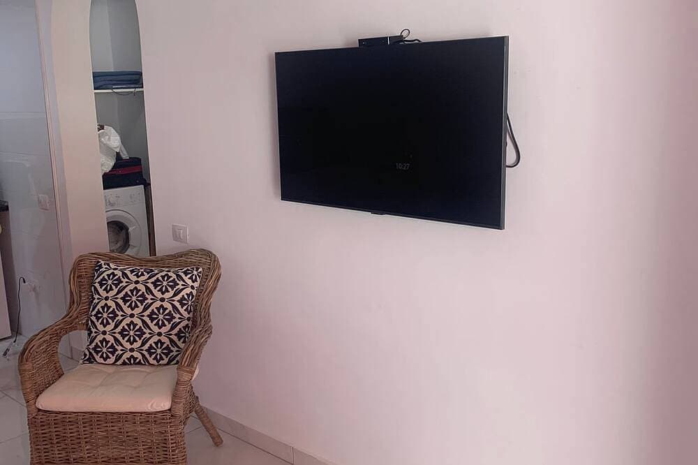 Foto 5 von 22: S. Parque Santiago 1-1 bed-pool-easy access. Sunny