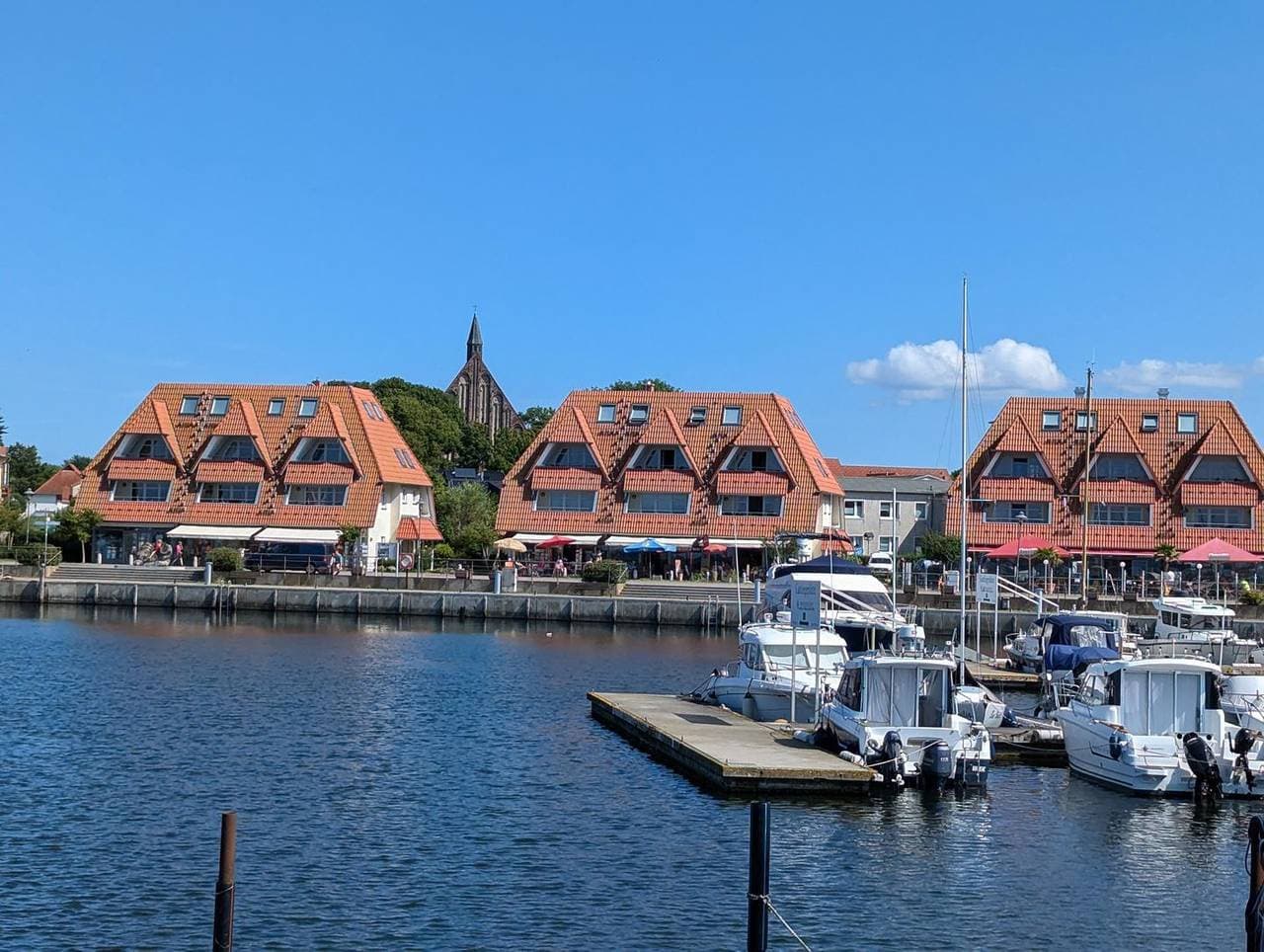 Foto 6 von 21: An de Waterkant: Exklusive Wohnung mit Blick auf den Wieker Bodden und Hiddensee