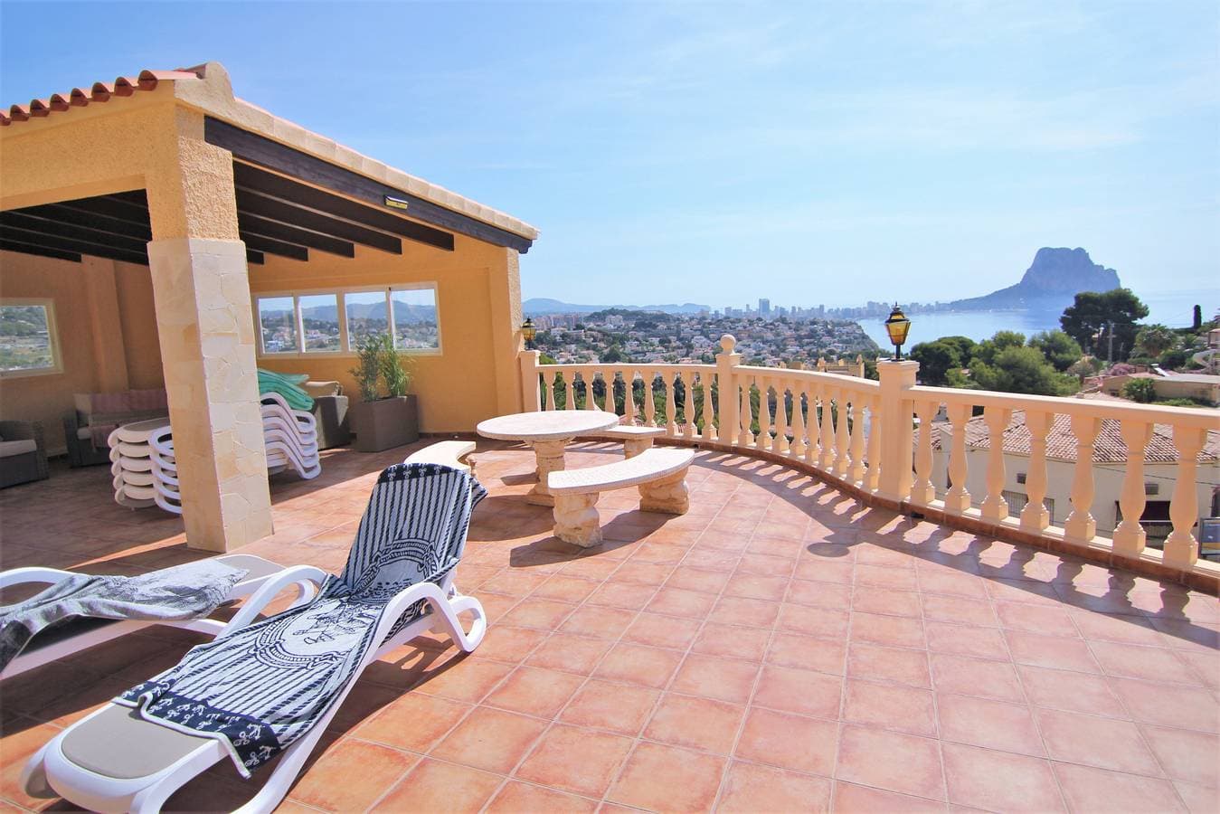 Foto 3 von 39: -Gran Vista-Wifi y Parking Gratis.