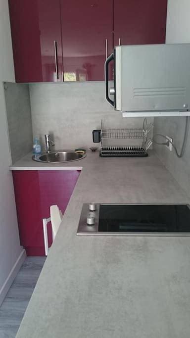 Foto 3 von 14: One-Bedroom Apartment