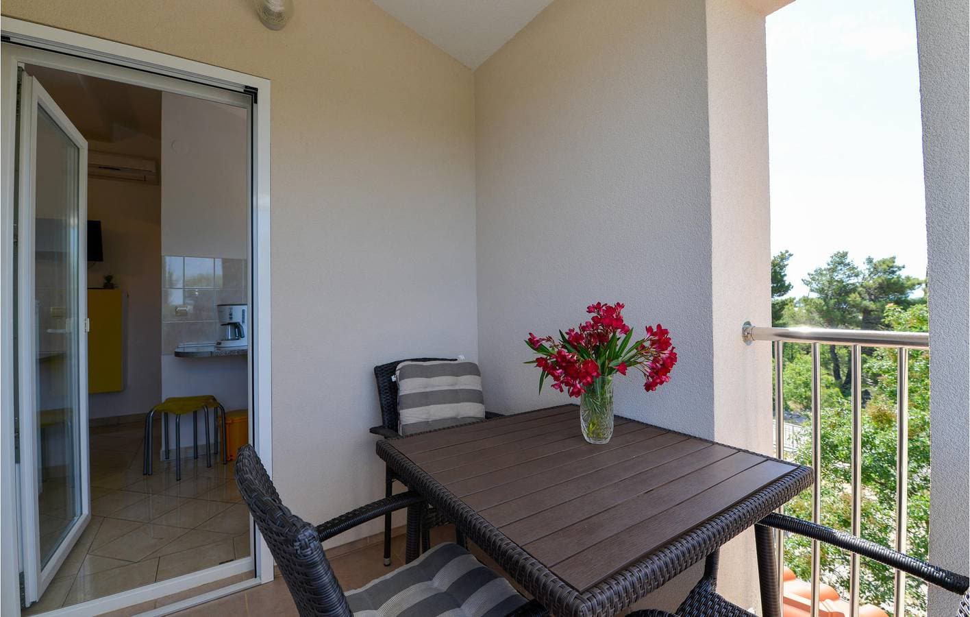 Foto 8 von 21: Gemütliche Wohnung mit Terrasse, WLAN und Parkplatz, 2,5 km vom Strand entfernt