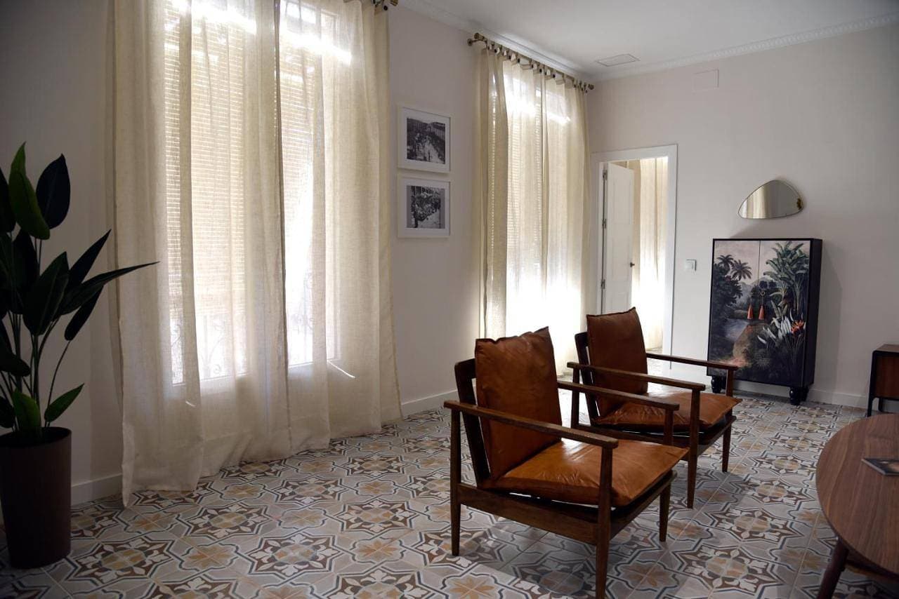 Foto 5 von 18: Two-Bedroom Apartment