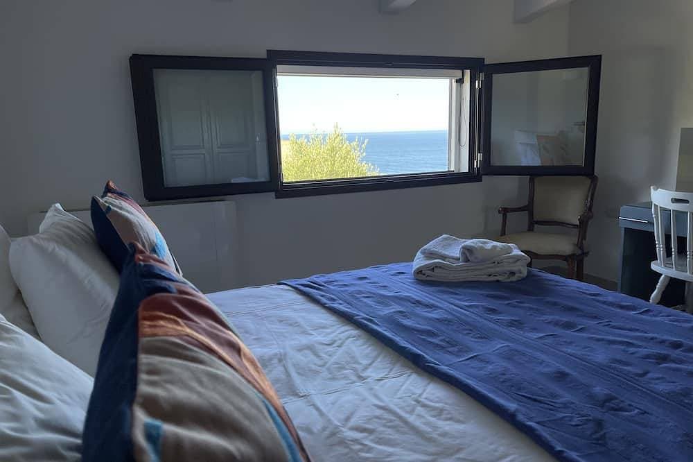 Foto 7 von 30: Einfamilienhaus, Infinity-Pool. 7 Personen