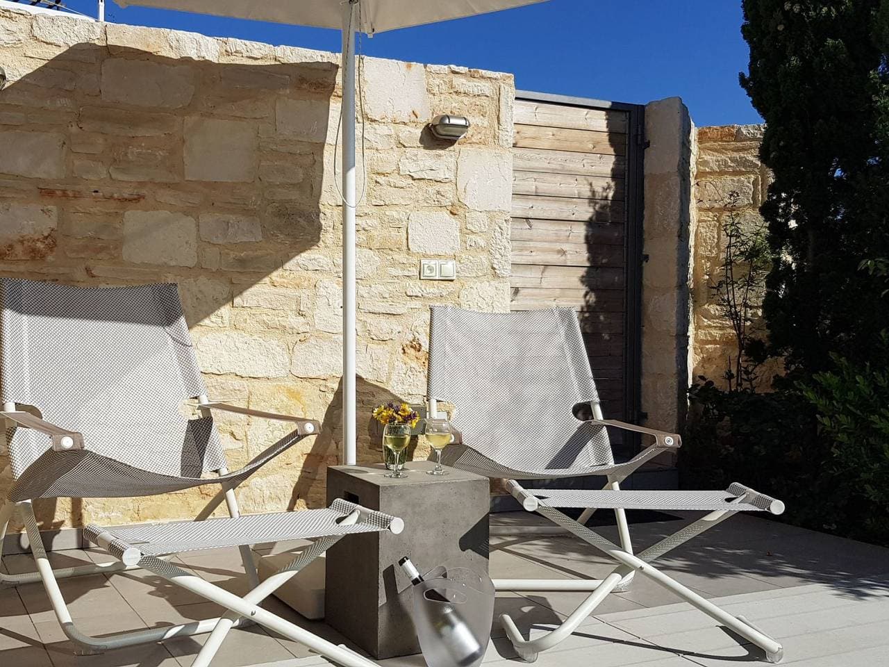 Foto 5 von 30: Gut ausgestattete Villa mit Pool und privatem Garten