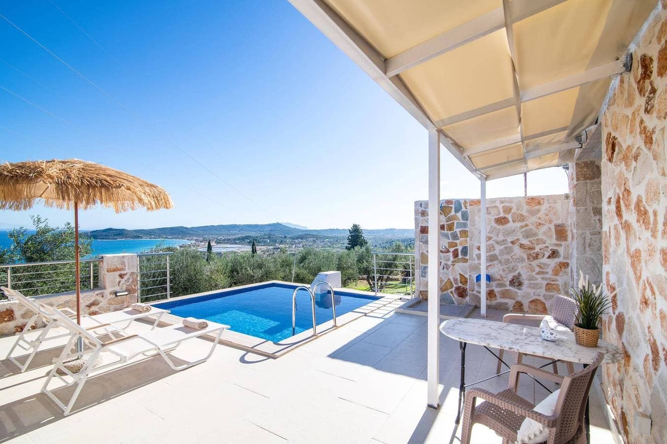 Foto 3 von 13: Villa für 2 Personen mit Garten
