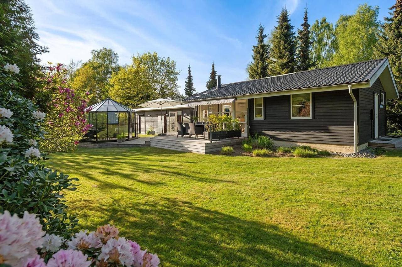 Cozy Summer House Near Beach And Nature 1