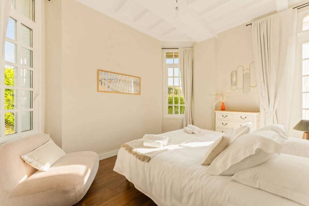 Foto 4 von 23: Manoir du Vert Galant 4 people accomodation Private Garden Fully Furnished Cc Deauville
