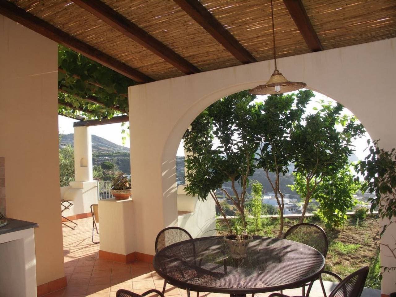 Foto 5 von 23: Panorama-Villa auf den Äolischen Inseln ab 773