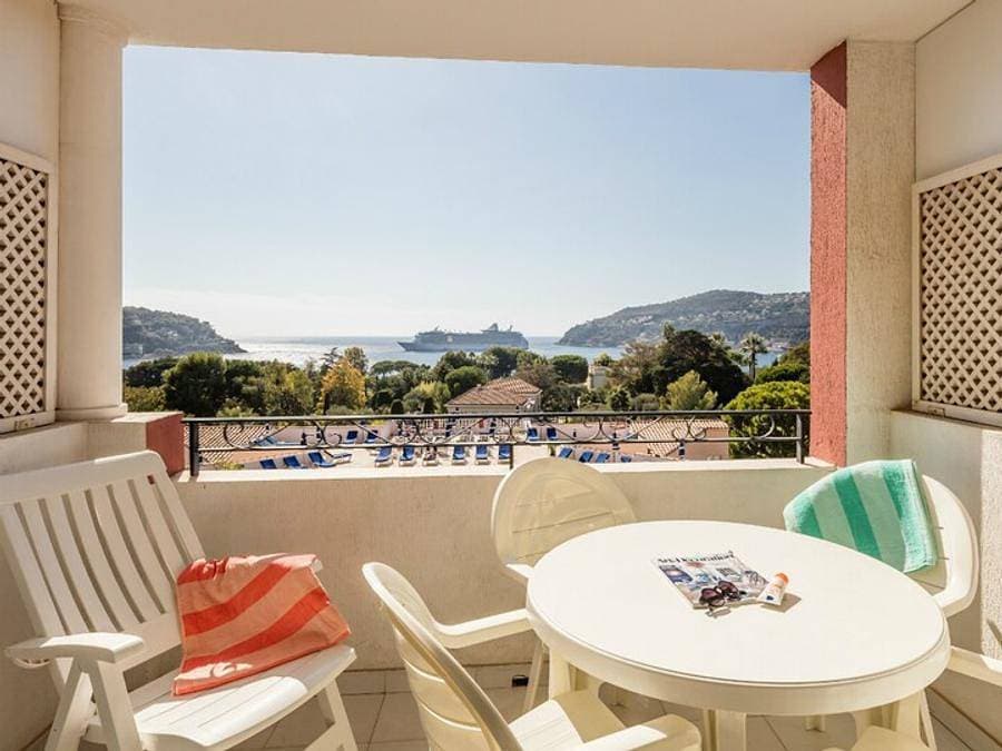 Foto 13 von 29: Pierre & Vacances Résidence L'Ange Gardien - Studio 4 personen - Studio - 1 Schlafalkoven - Terrasse oder Balkon - klimatisiert
