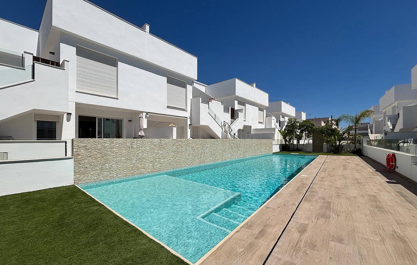 Geräumige 139 m² große Wohnung mit Pool und Terrasse in der Nähe von Pilar de la Horadada 1