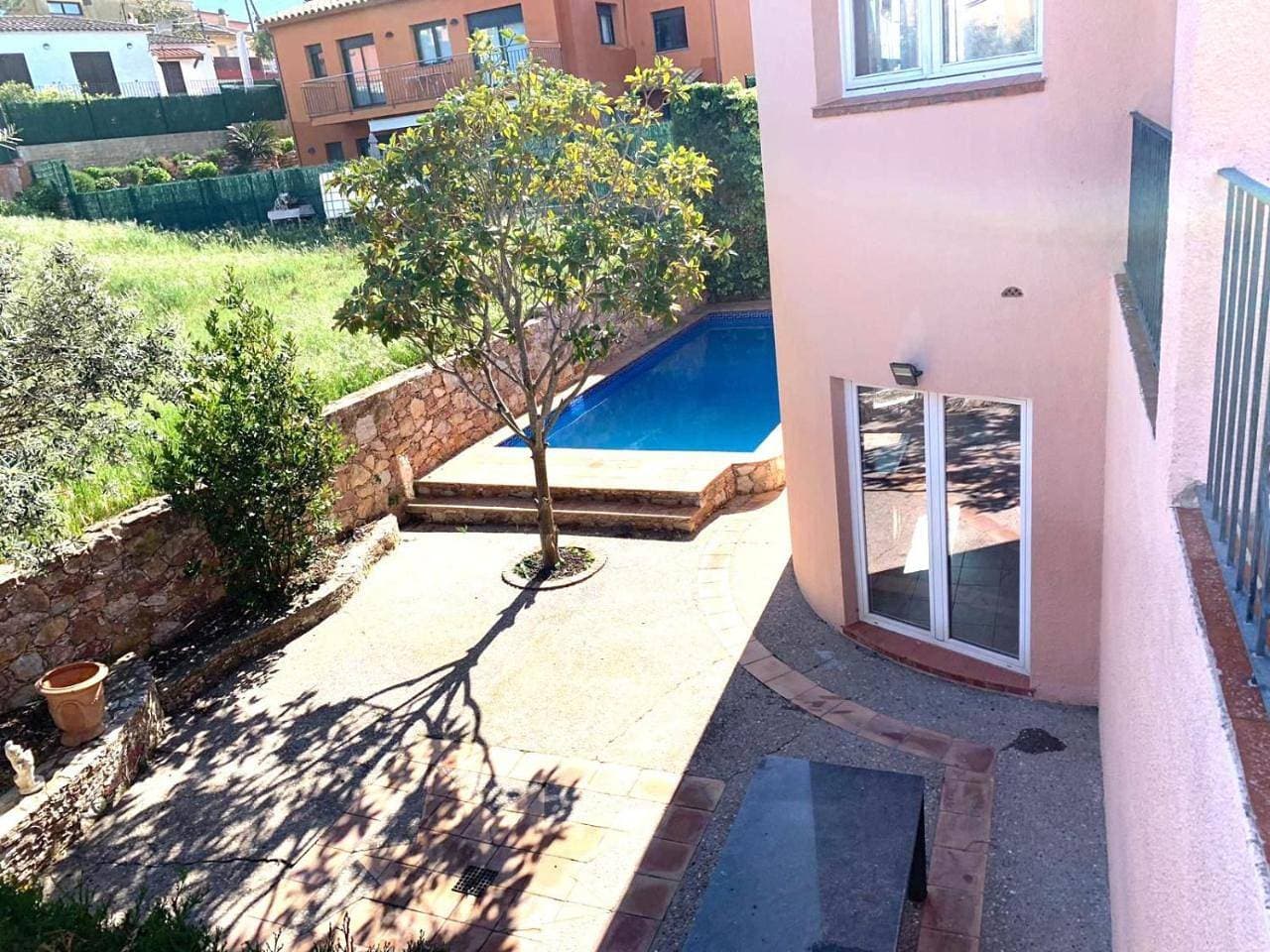 Foto 11 von 17: Villa with Private Pool