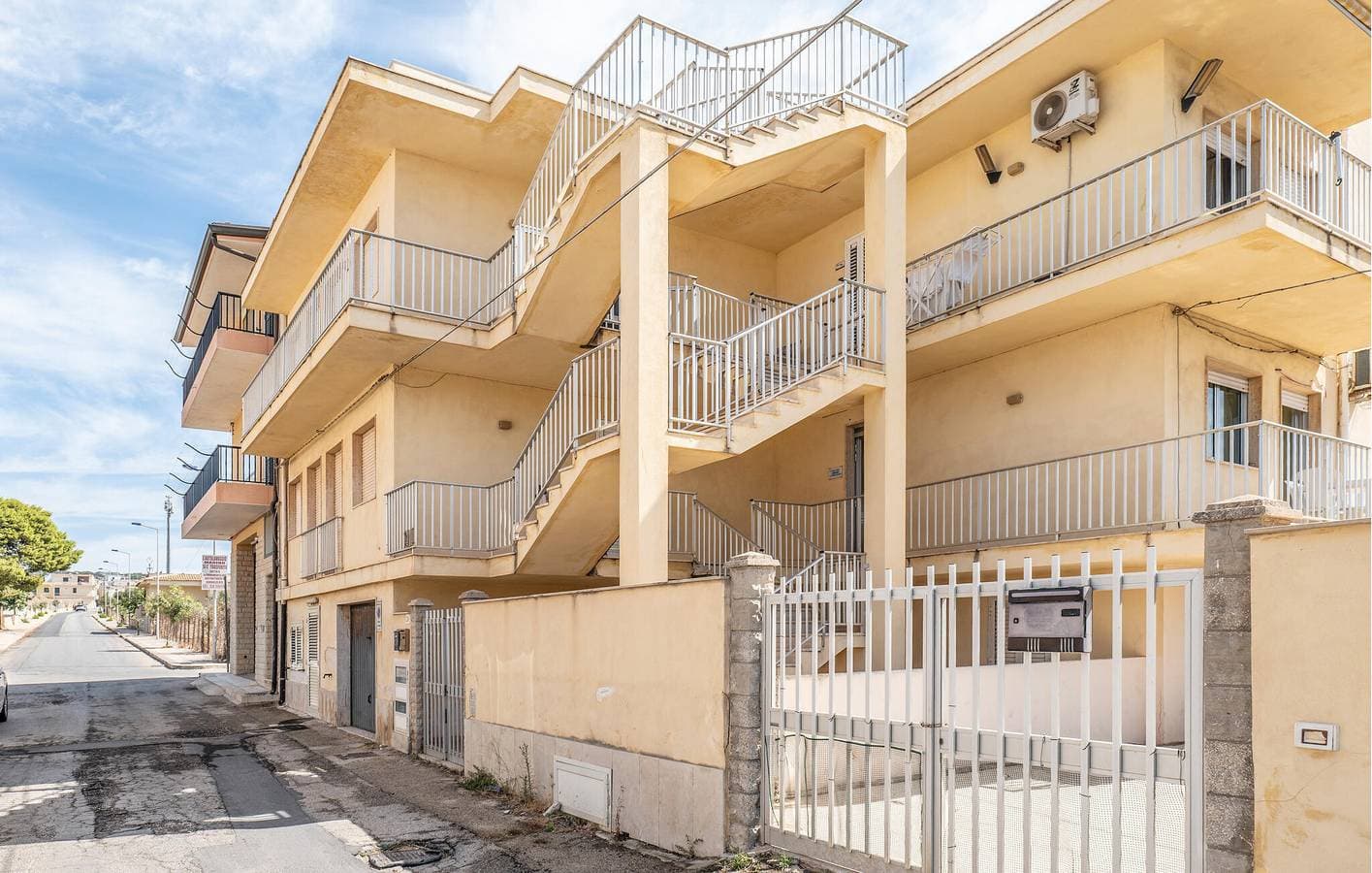 Appartement mit Meerblick, Terrasse, WiFi & AC - 100m zur Spiaggia Donnalucata 1