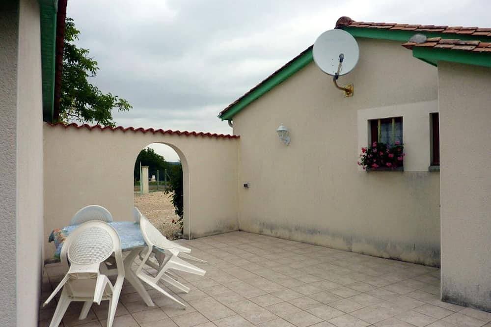 Foto 9 von 9: Haus mit Terrasse und Garten in St Méard de Drône, Haustiere erlaubt
