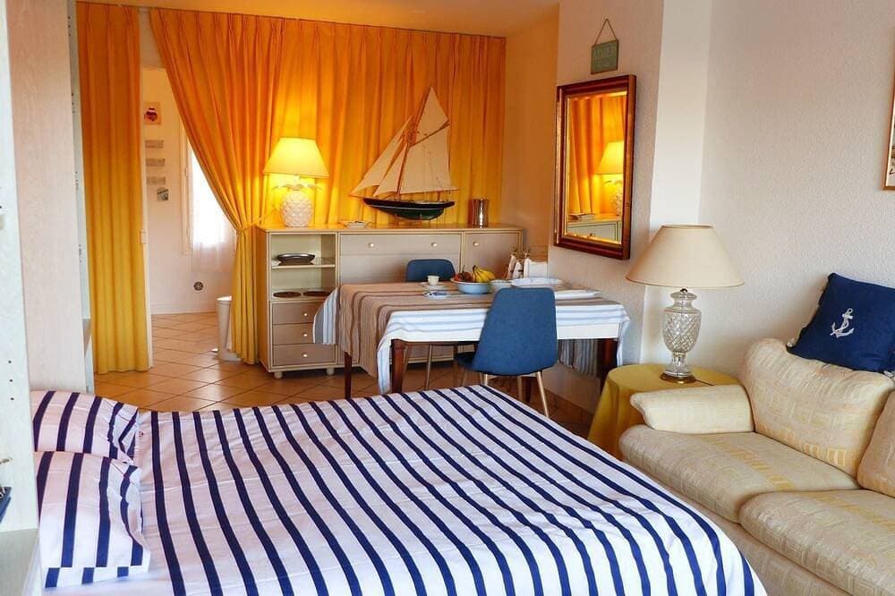 Foto 5 von 27: Lovely sea view studio in Locmariaquer