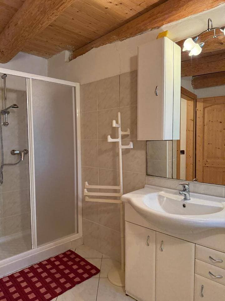 Foto 13 von 33: Three-Bedroom Chalet