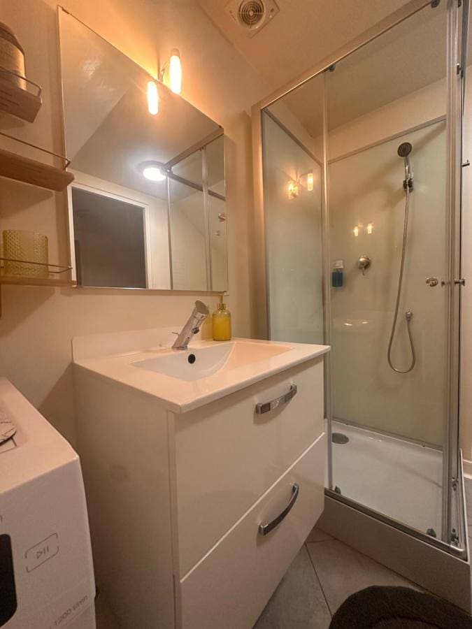 Foto 5 von 31: One-Bedroom Apartment