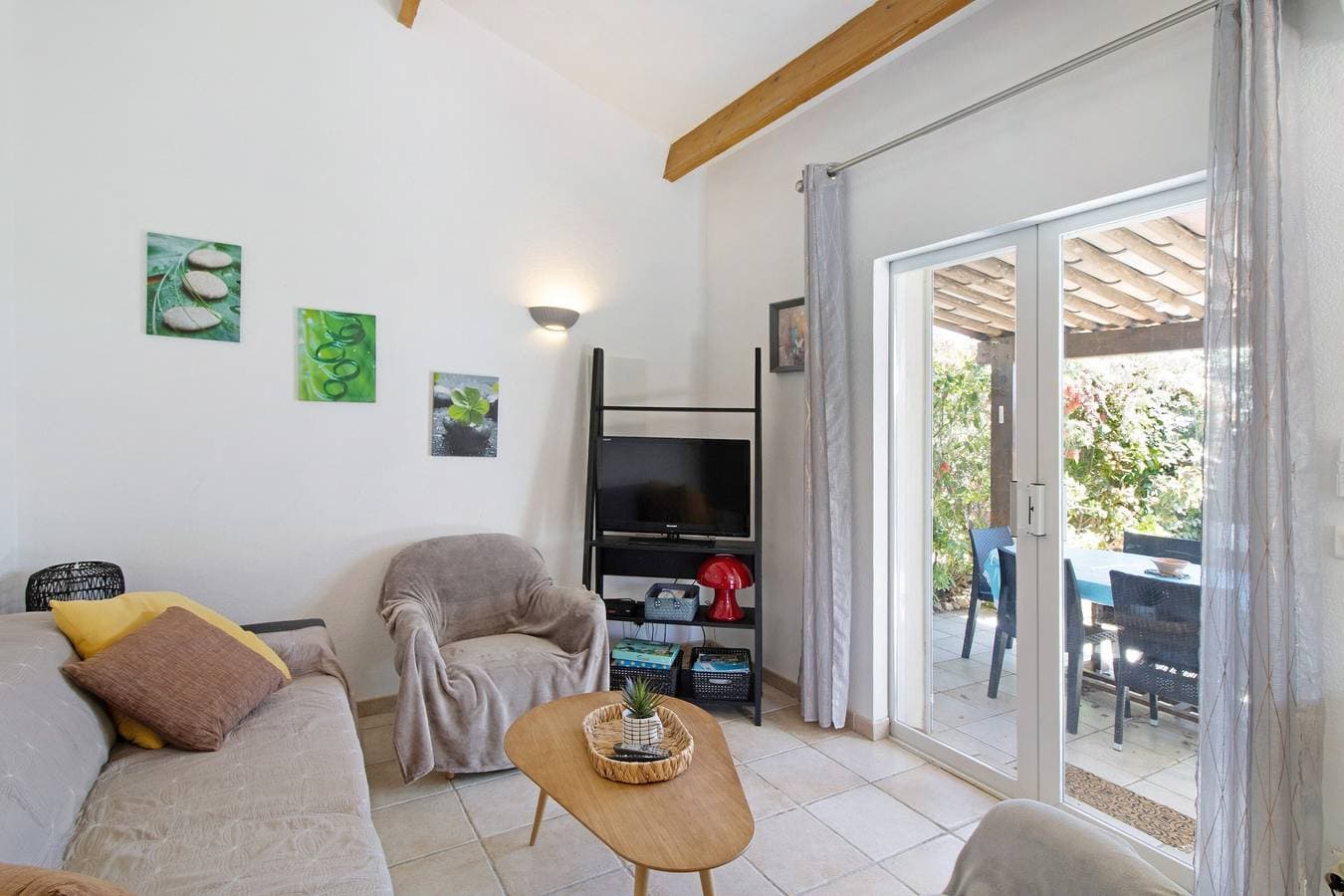 Foto 7 von 29: Villa in gesicherter Anlage mit Pool nahe Porto-Vecchio für 6 Personen