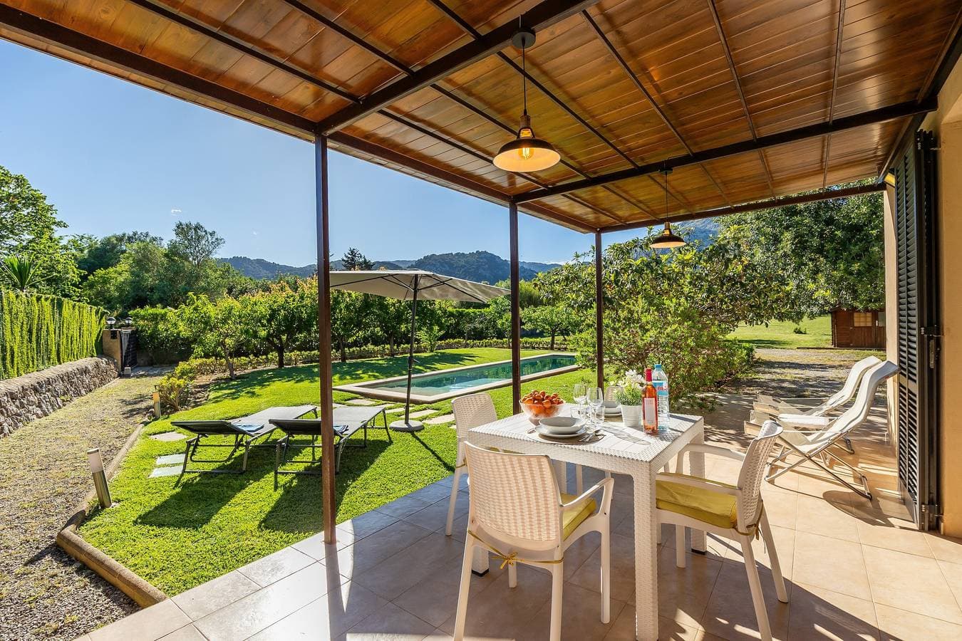 Foto 2 von 36: Villa 'Alfonsa' mit Bergblick, WLAN und Klimaanlage