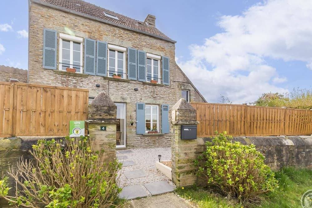 Komfortables Haus mit Garten bei Cherbourg, Haustiere erlaubt 1