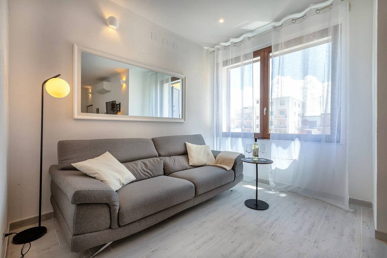 Foto 2 von 32: Ferienwohnung 'Attico 29 Alghero' mit Balkon, Wi-Fi und Klimaanlage