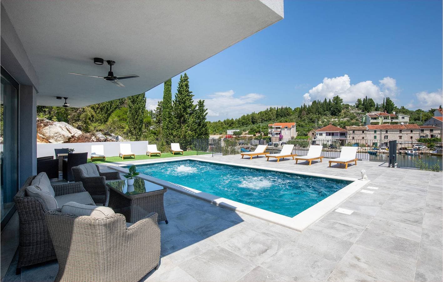 Foto 9 von 52: Gemütliche Ferienwohnung mit Meerblick, Pool, WLAN und Parkplatz – 300 m vom Strand entfernt