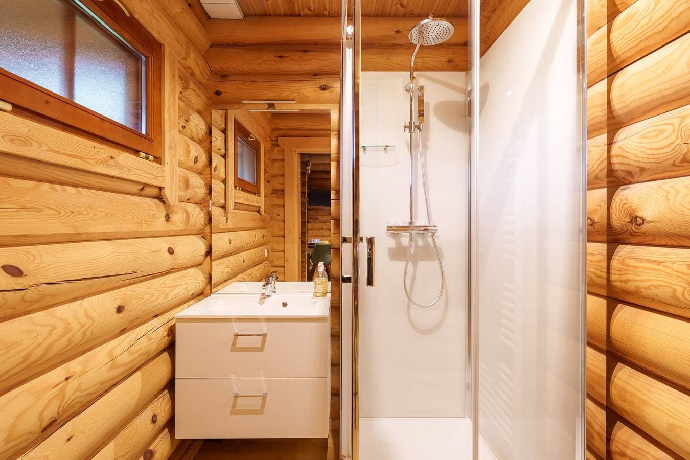 Foto 8 von 21: Chalet für 5 Personen mit Balkon