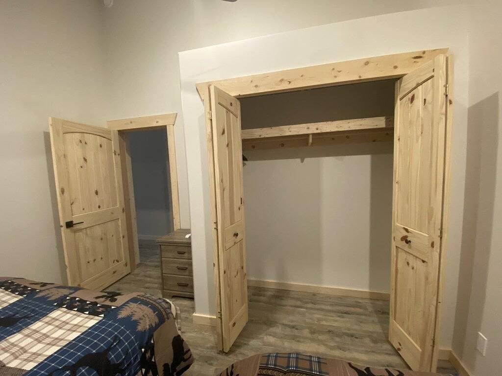 Foto 4 von 27: Lazy Moose - Vier Schlafzimmer Haus, Schläft 10