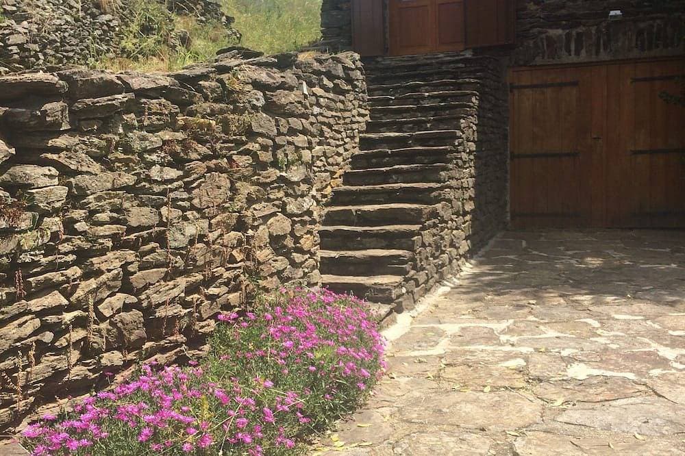 Foto 11 von 21: Charmantes Haus mit Schwimmbad südliches Ardèche 4 Schlafzimmer