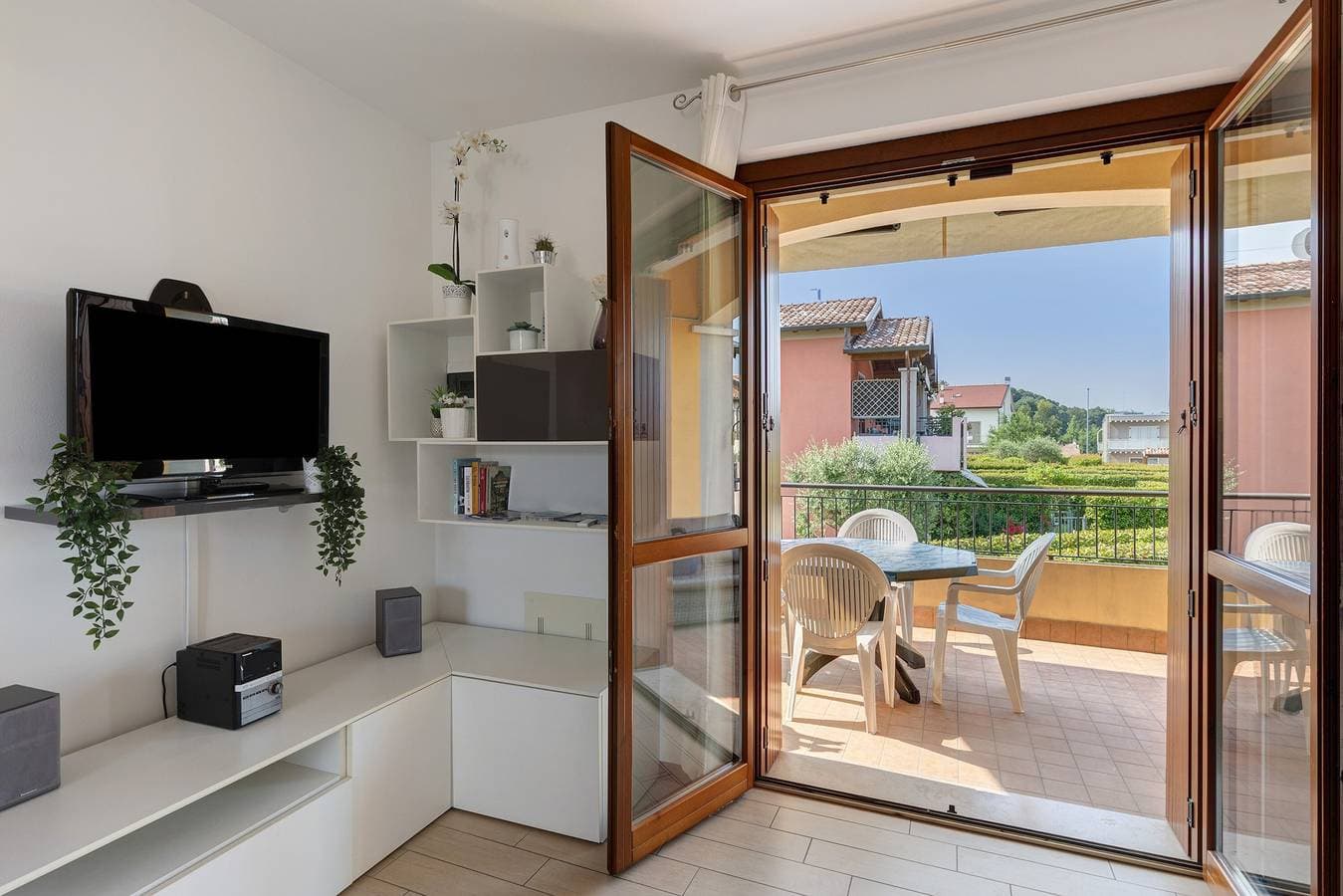 Foto 7 von 24: Ferienwohnung 'Casa Vacanze Da Ricky' mit Gemeinschaftspool, WLAN & Klimaanlage