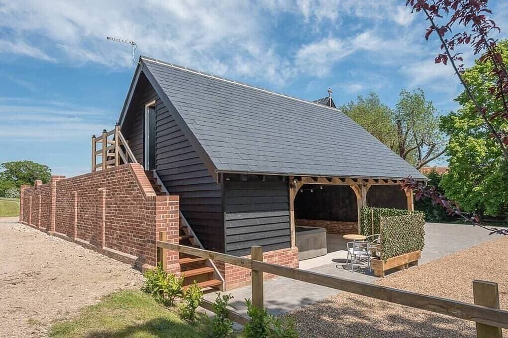 Foto 7 von 19: Geoff's Ruhe mit Whirlpool, Pond Hall Farm, Hadleigh