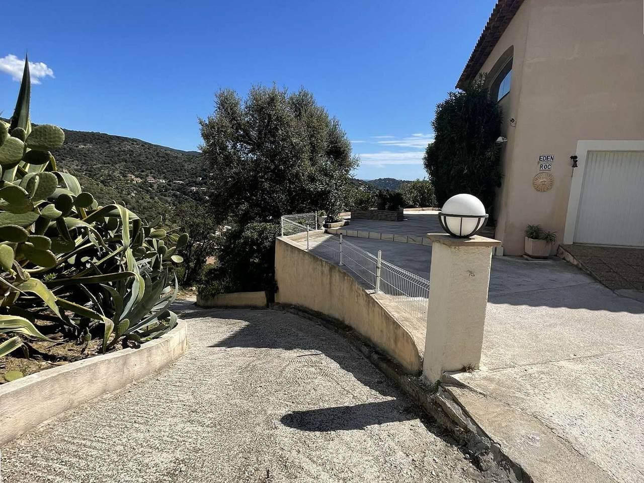 Foto 12 von 13: Romantischer Rückzugsort in Le Lavandou mit Infinity-Pool
