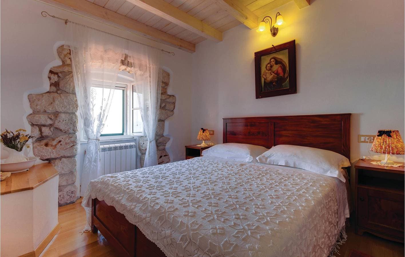 Foto 11 von 43: Gemütliche 1-Zimmer-Wohnung mit Terrasse, WLAN und Parkplatz in der Nähe des Tiha-Strandes
