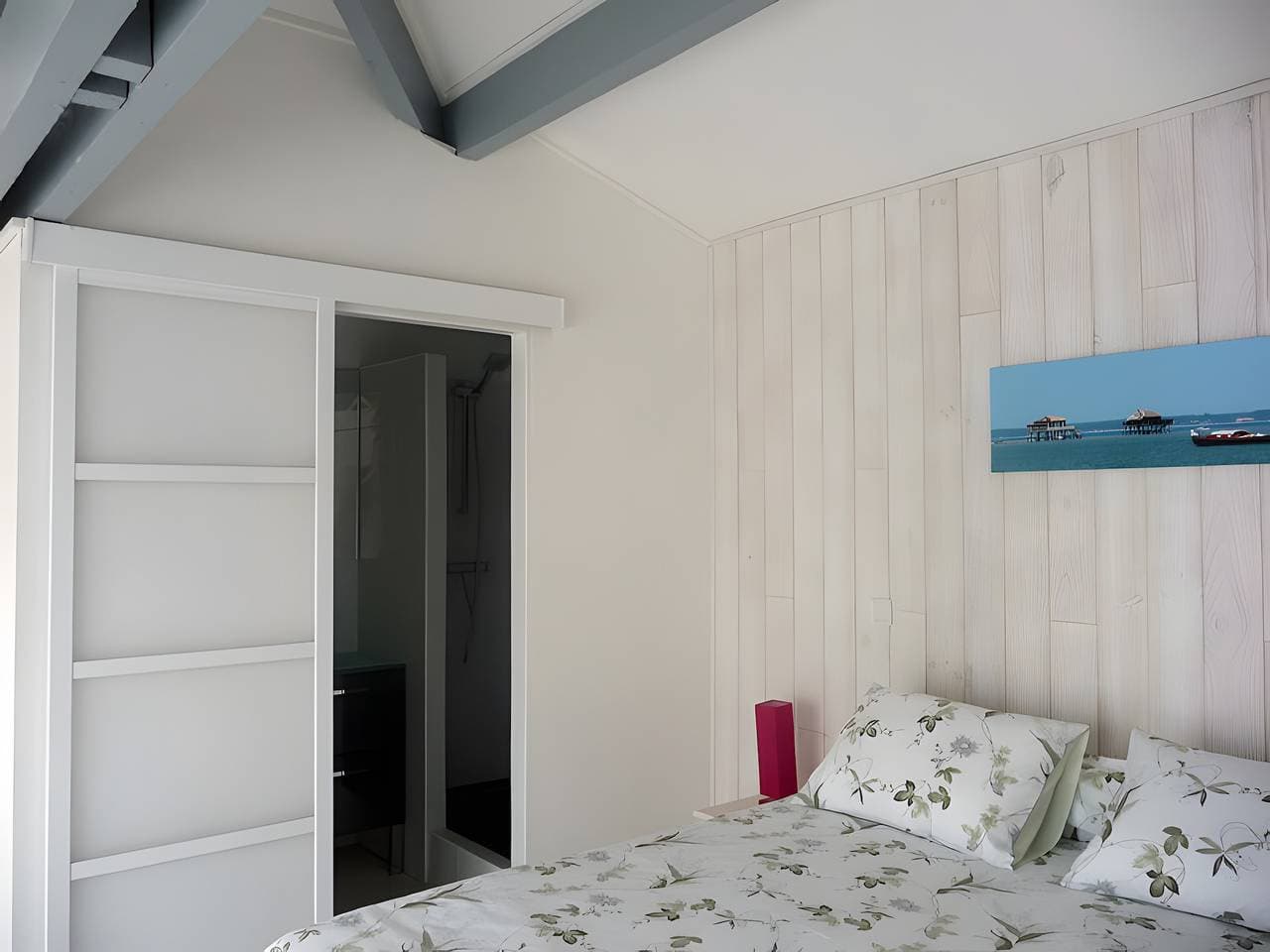 Foto 11 von 20: Unabhängiges, klimatisiertes Gästezimmer – Bei Chantal und Salvador