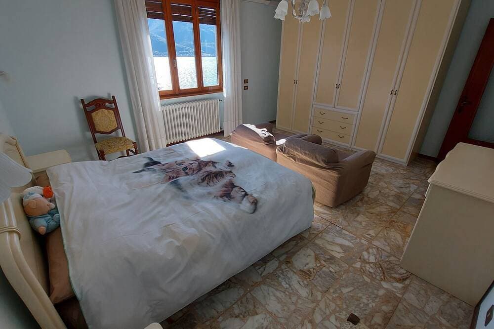 Foto 2 von 14: Magic Lake View - Spacious apartment 5 minutes from the beach