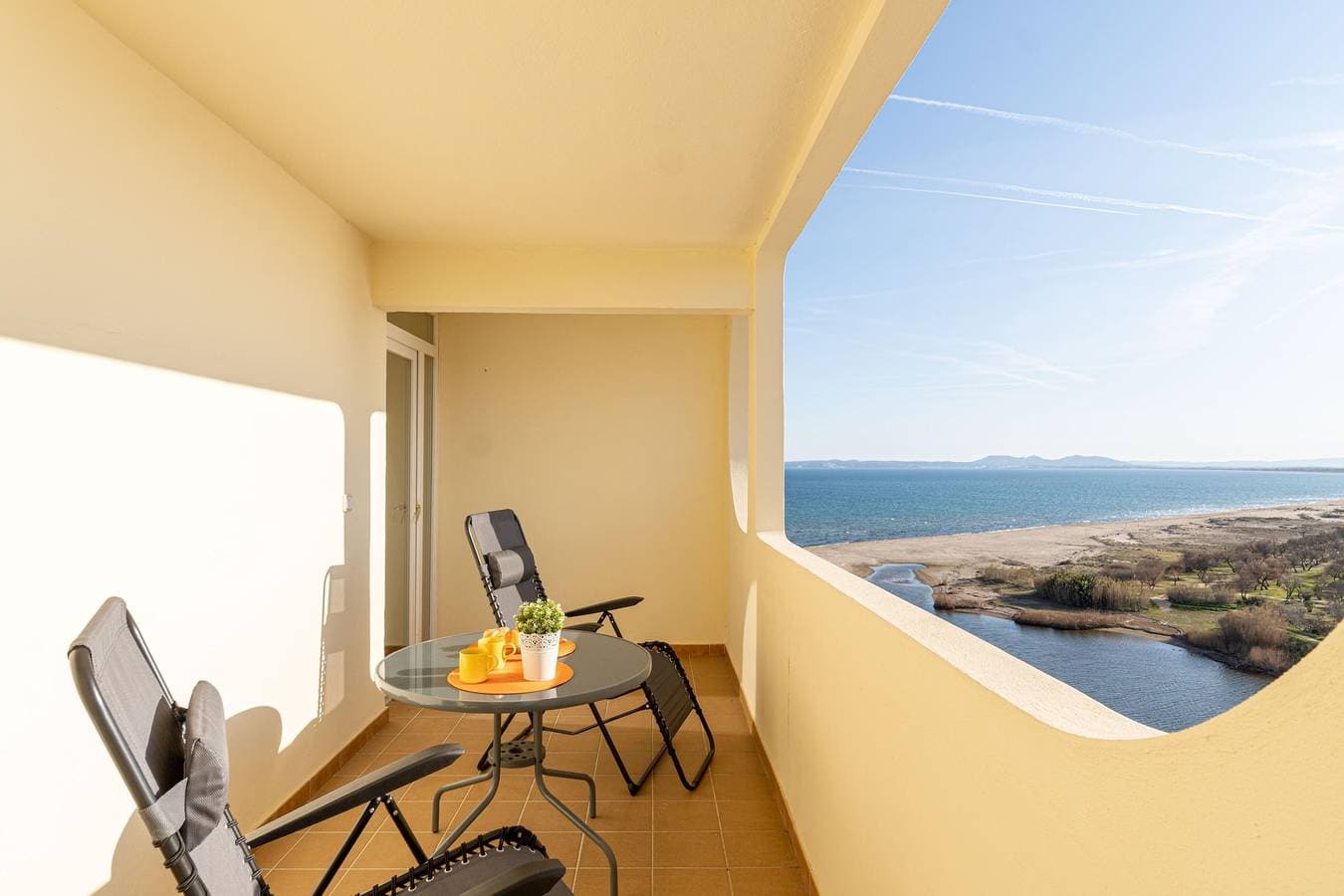 Foto 7 von 30: Angenehme Wohnung mit Meerblick im Sektor Delta Muga