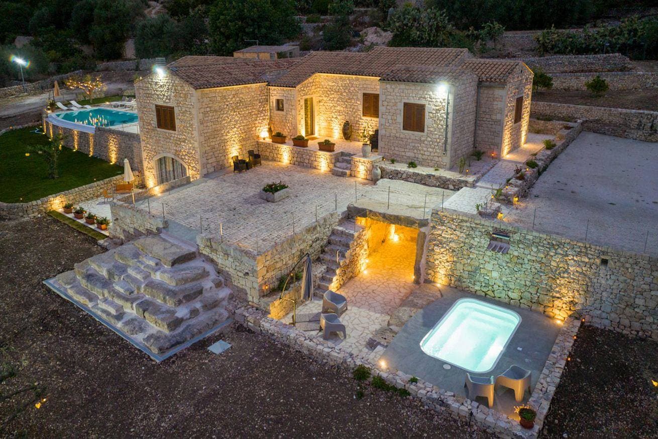 Foto 2 von 71: Villa für 9 Personen mit Garten