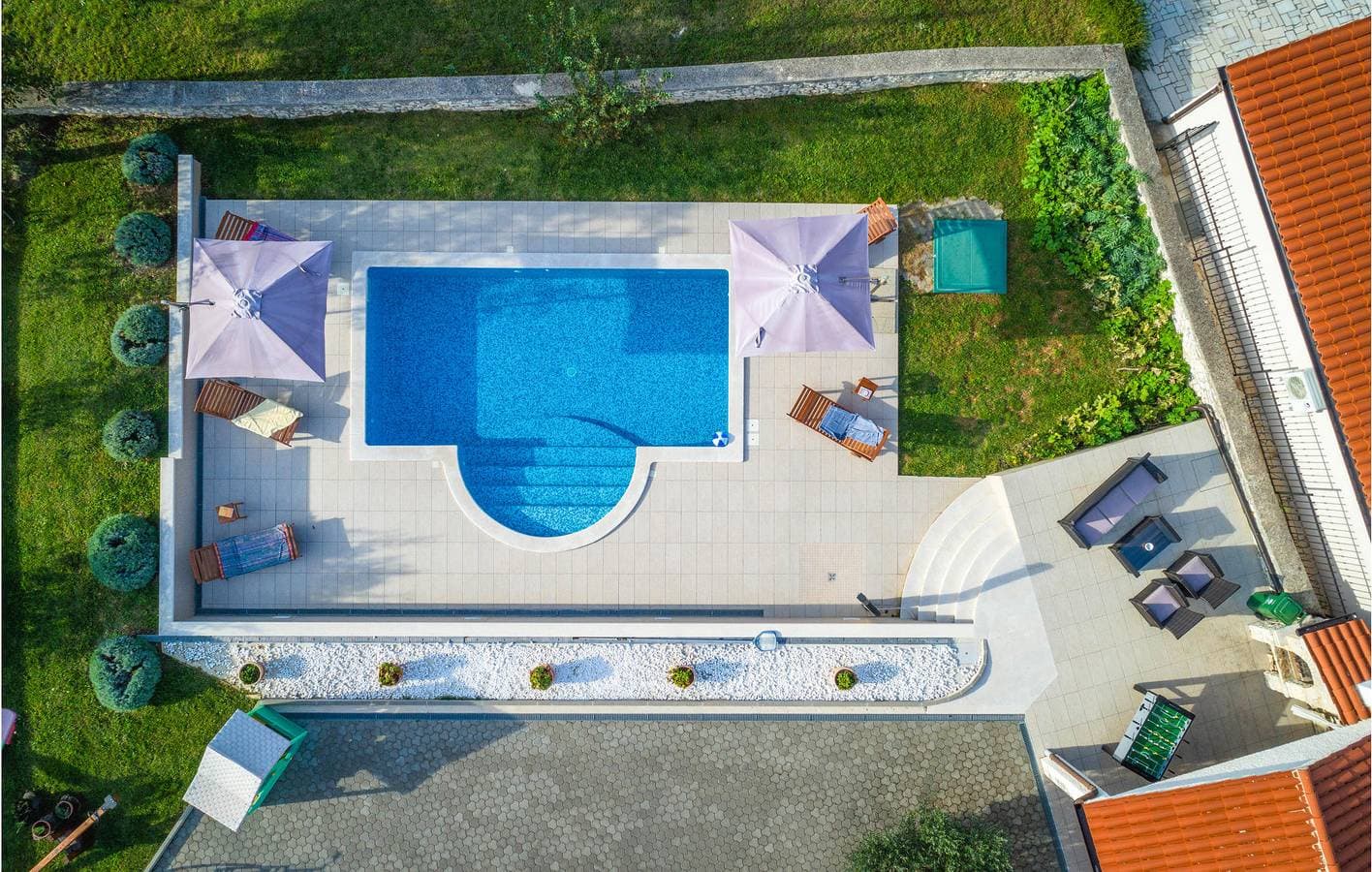 Foto 6 von 49: Charmante Unterkunft, 1,5 km von der Küste entfernt: Pool, WLAN, Terrasse und Parkplätze!
