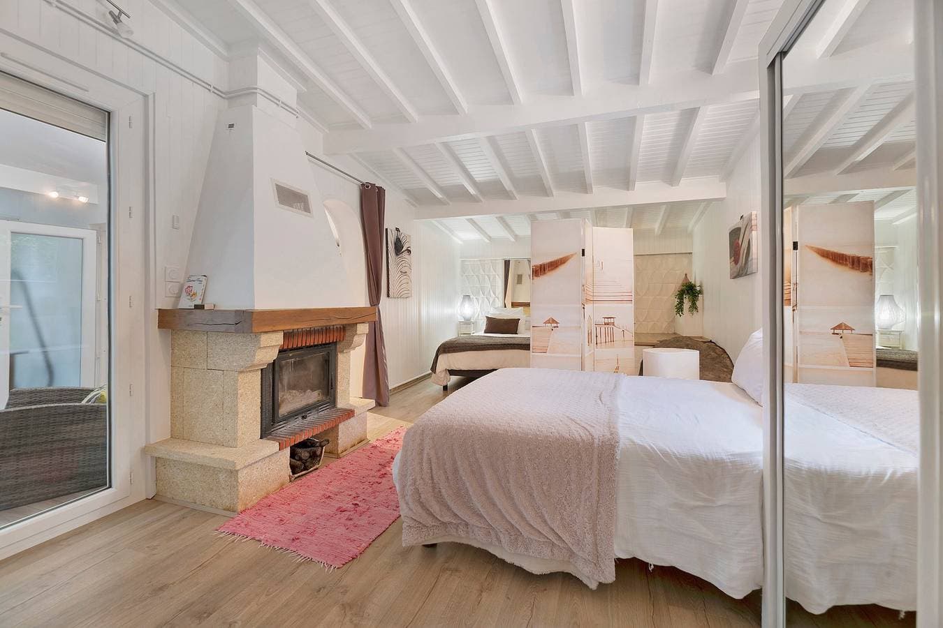 Foto 6 von 23: Chalet „Au Domaine De Cabu“ mit Bergblick, Gemeinschaftspool und WLAN