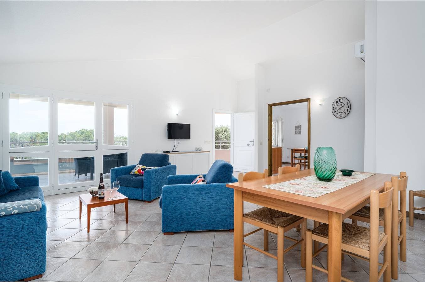 Foto 4 von 28: Appartamento La Vela Blu mit Gemeinschaftspool und WLAN, Orosei