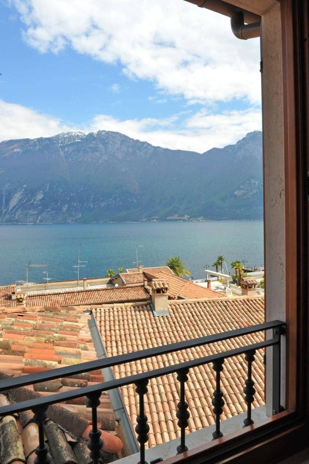 Foto 2 von 27: Ein-Zimmer-Wohnung 'Bella Vacanza 7' mit Blick aufs Wasser