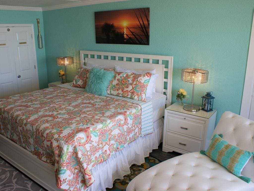 Foto 5 von 35: Sea Breeze - Wunderschöne, tropische, frisch renovierte Oceanfront King Suite