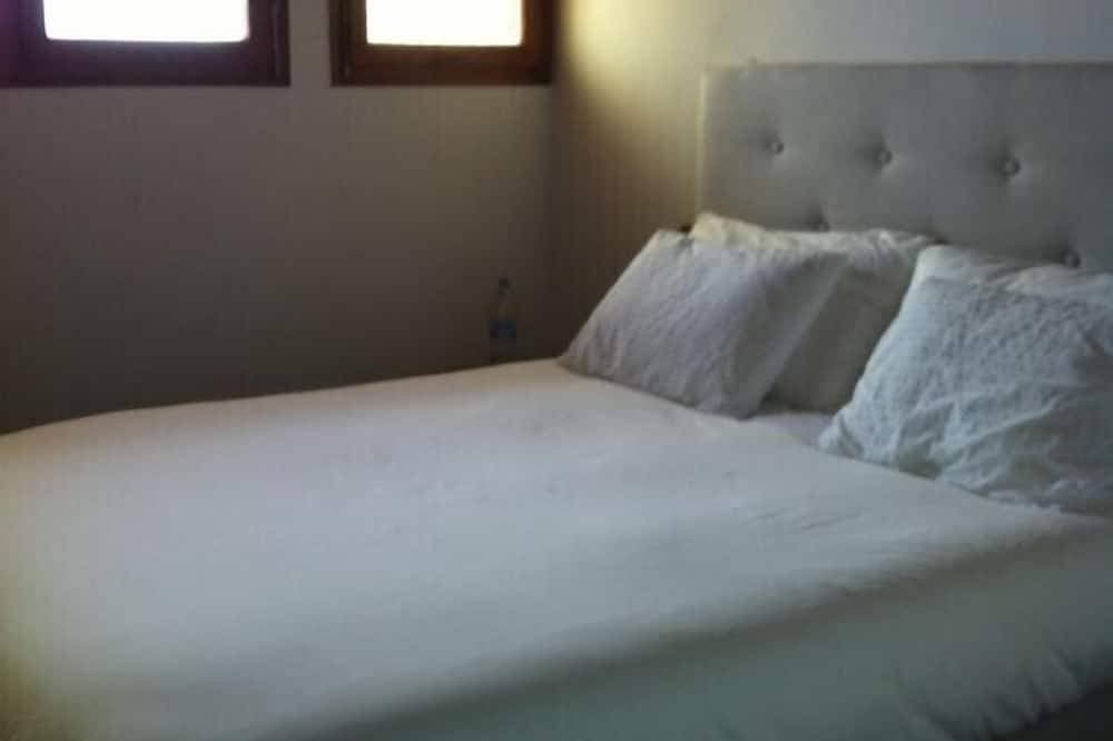 Foto 7 von 30: 'Villa Rubia' luxurious beachfront  house-chic Mediterranean Cadaques