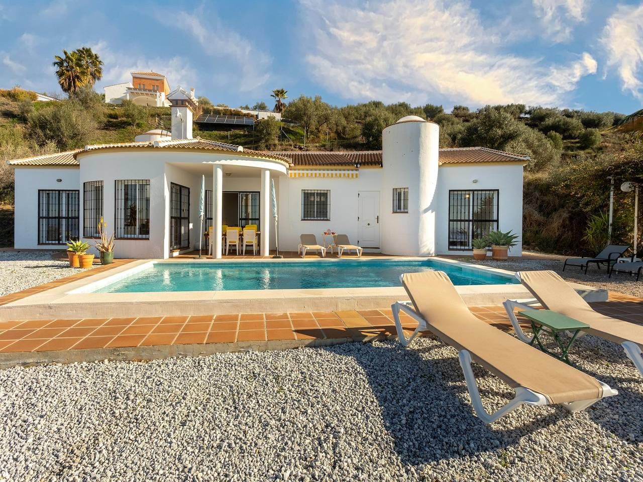 Villa in Arenas mit Meerblick und Pool 1