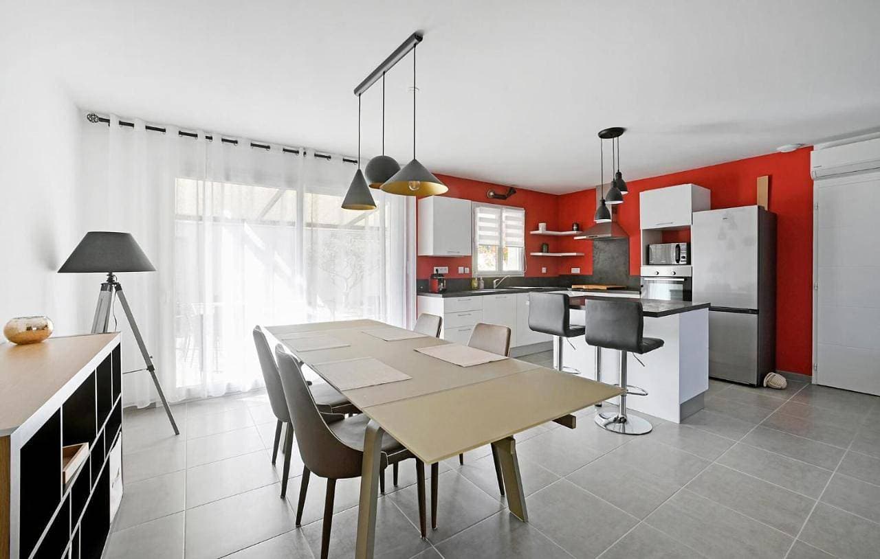 Foto 8 von 27: Three-Bedroom Holiday Home