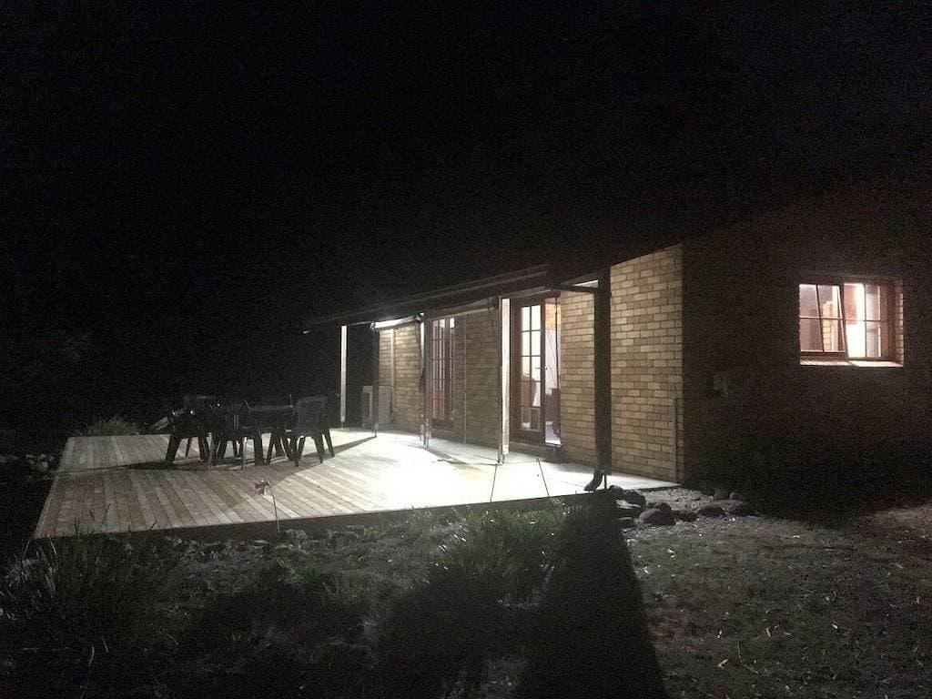 Foto 2 von 22: Winter Special, prüfen Sie die Verfügbarkeit und planen Sie eine Flucht nach Bruny mit einem gemütlichen Holzfeuer