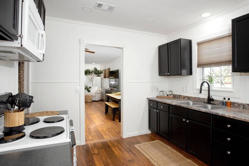 Foto 6 von 28: 2 Br/1Ba / Immaculate/ Downtown.  Hiike The Canyon. Pets Welcome with Small Fee.